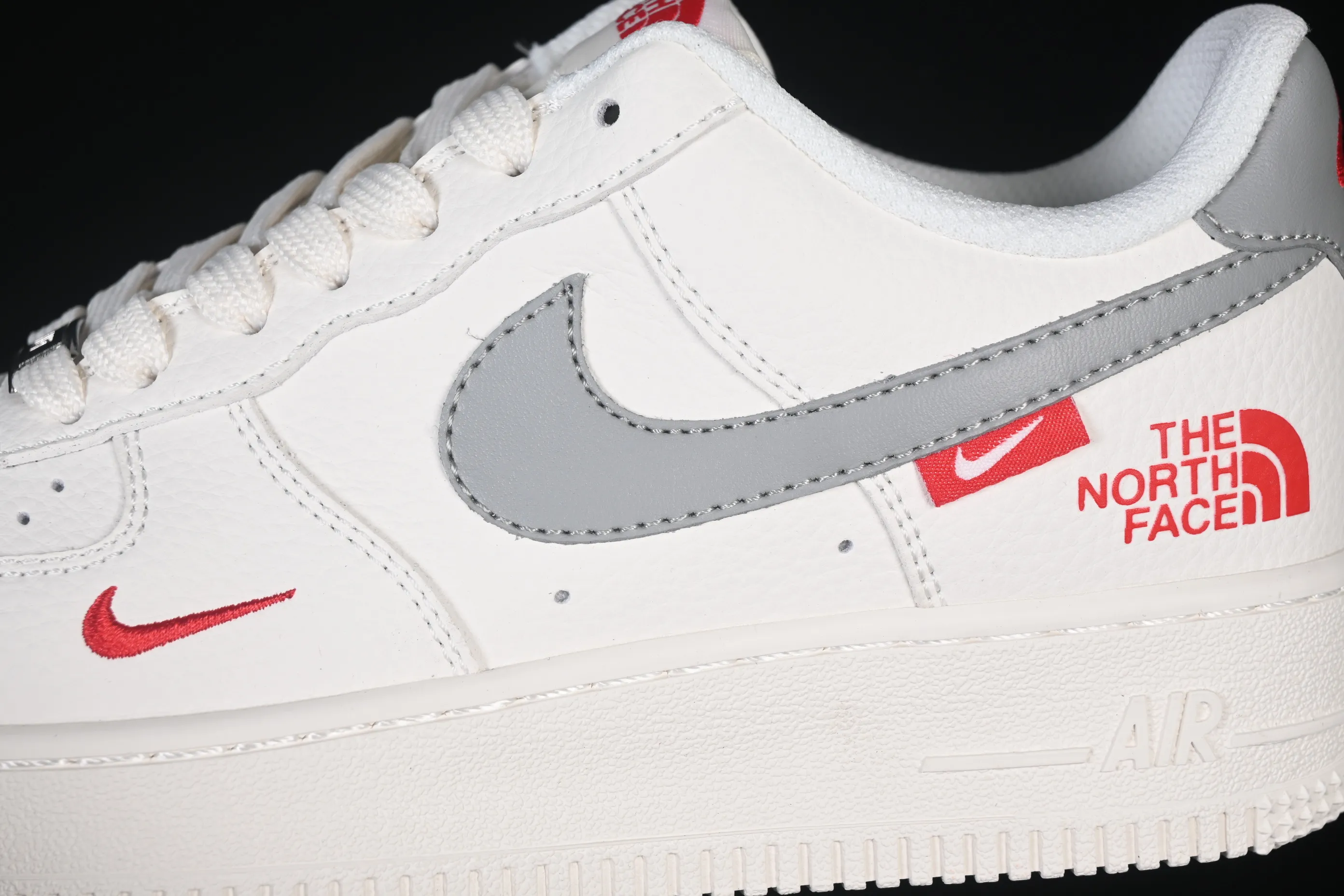 All categories Nk Air Force 1 Air Force series Nk Air Force 1 Low Air Force low top Nike Air Force 1'07 Low North Face co-branded beige gray red label Air Force 1 low top casual sneakers MM3399-802